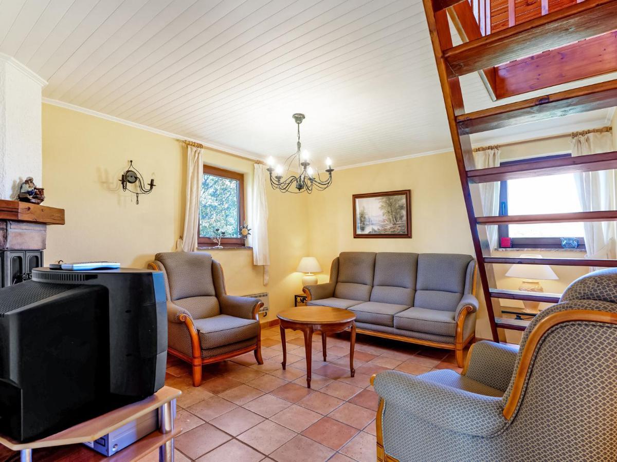 Amazing Holiday Home In Porcheresse Daverdisse With Terrace Exteriör bild